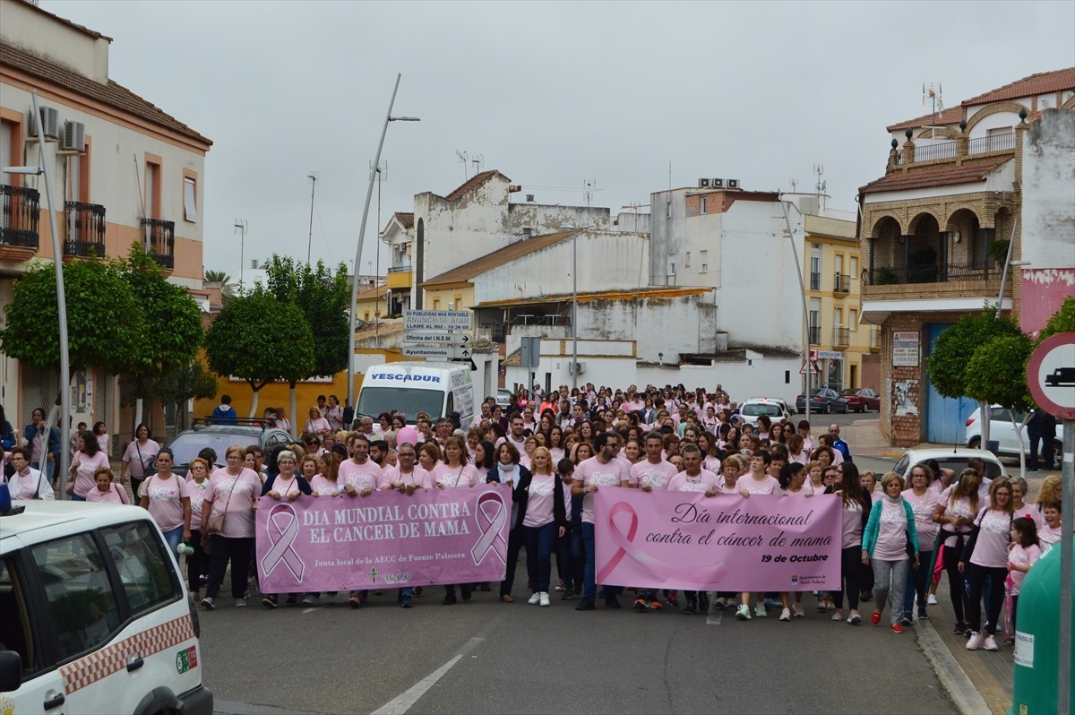 Marcha contra el cáncer de mama Fuente Palmera