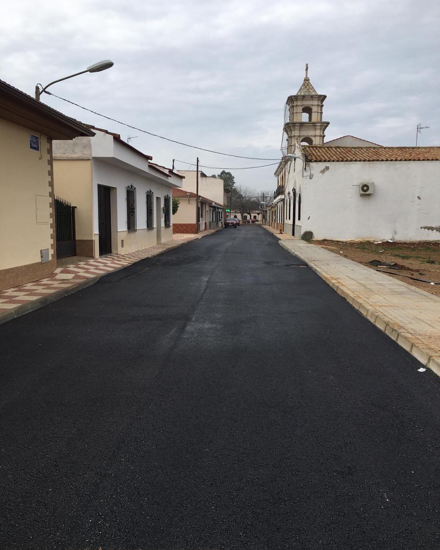 Se asfaltan varias calles en Cañada del Rabadán Fuente Palmera