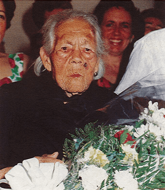 NATIVIDAD HENS OSUNA. COLONA DEL AÑO DE MAYOR EDAD 1993