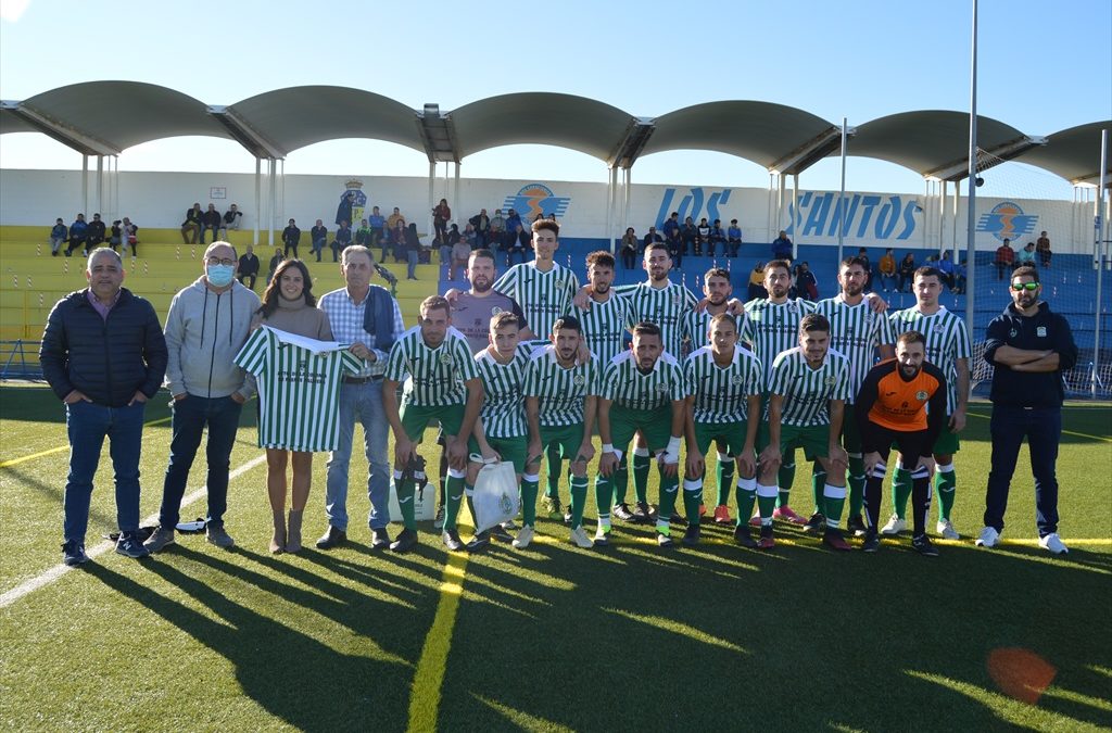 ENTREGA DE EQUIPACIONES AL EQUIPO SENIOR DEL CD EL VILLAR