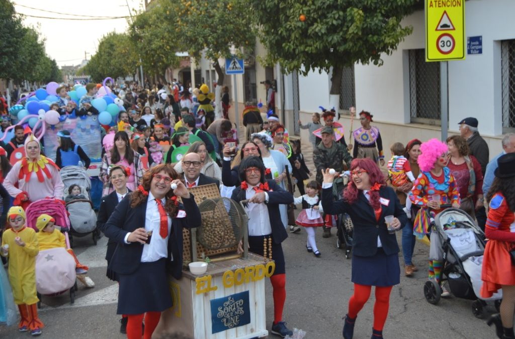 Fuente Palmera celebra su Carnaval con una masiva afluencia de público