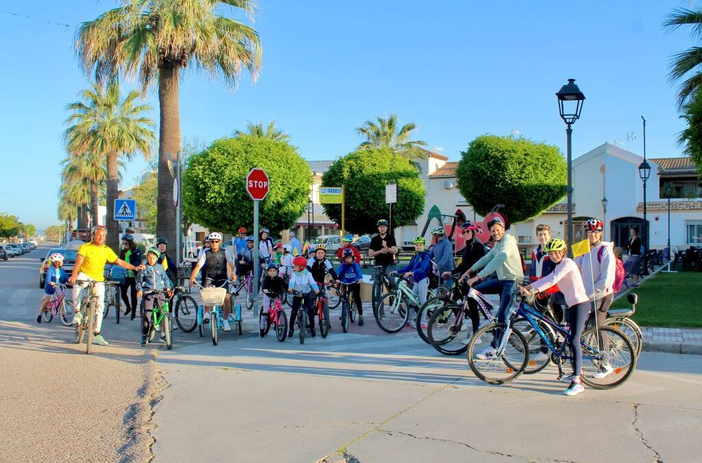 Se pone en marcha el ciclobús escolar con la colaboración del Ayuntamiento