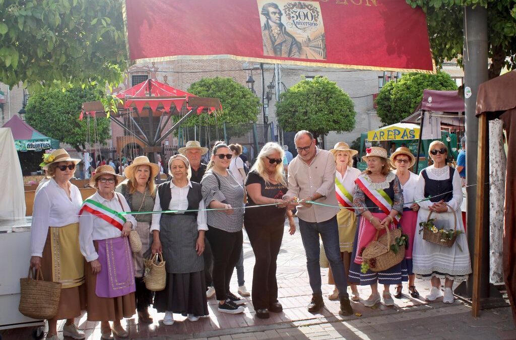 El Mercado Colono inaugura una nueva edición llenando de historia, cultura y espectáculo las calles de Fuente Palmera