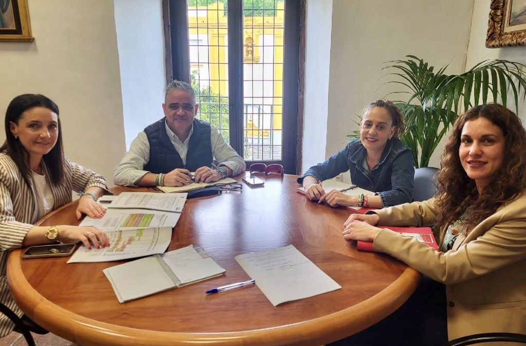 Reunión con la vicepresidenta segunda de la Diputación de Córdoba